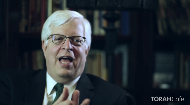 
	Renowned talk-show host Dennis Prager provides a candid look at several important and primal differences between men and women. Mr. Pragger concludes that once can view almost everything in this world from a masculine or feminine perspective and explains why children benefit from having both a male and female parent. .