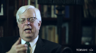 
	What is a successful life?  In this video, Mr. Dennis Prager tackles the big question.While there is no one-size-fits-all response, Mr Prager offers some fundamental principles that can guide any person to leading a life of success. Taking a page from the life of Moses, who with all his great achievements did not realize his ultimate dream of entering the Promised Land, Mr