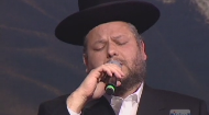 
	Cantor Yitzchak Meir Helfgot sings Ani Ma'amin at the International Conference of Shluchim, November 7, 2010.