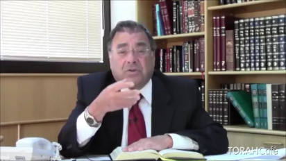 
	In this pre-rosh Hashanah episode, Rabbi Dr Riskin speaks about the role each of us play in the chain of Jewish tradition. On Rosh Hashanah all pass before the Supernal Being: the living and the dead.  The deeds of our parents and grandparents that have shaped our Judaism as well as our parenting of our children and grandchildren that shape future generations.